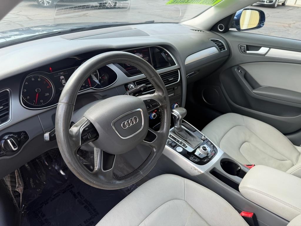 Audi A4 2.0T Sedan quattro Tiptronic 2013