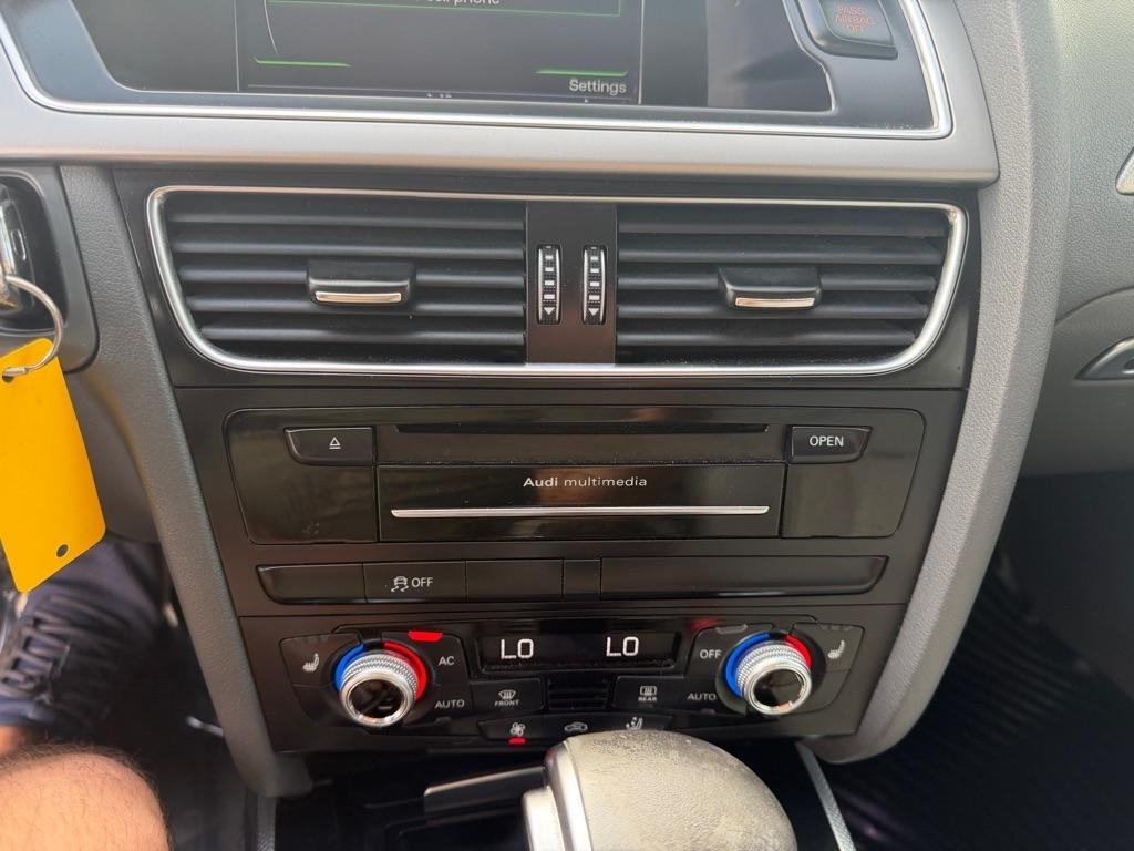Audi A4 2.0T Sedan quattro Tiptronic 2013