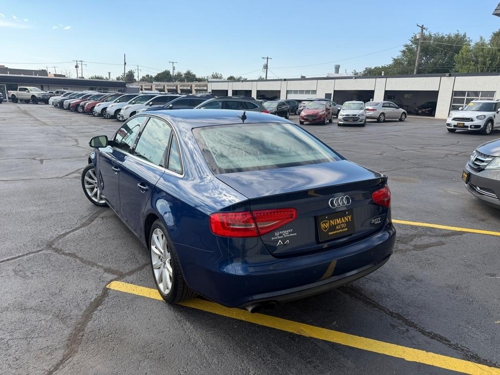 Audi A4 2.0T Sedan quattro Tiptronic 2013
