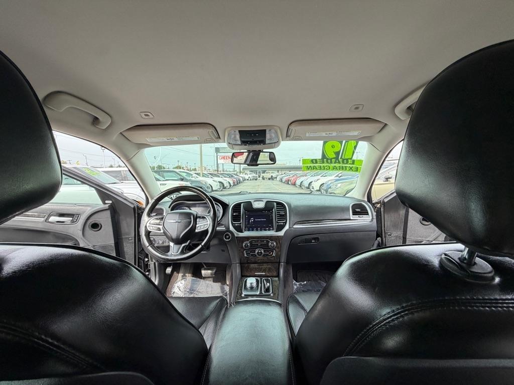 Chrysler 300 Limited RWD 2019