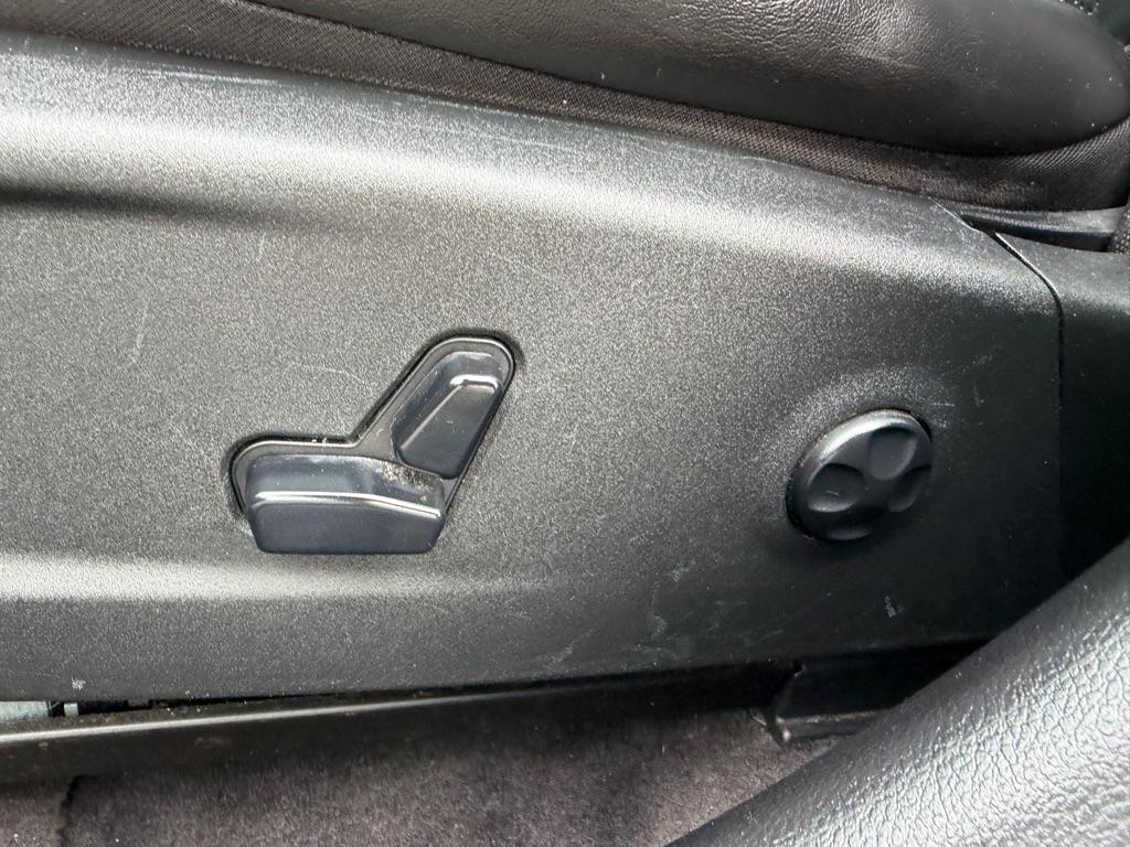 Chrysler 300 Limited RWD 2019