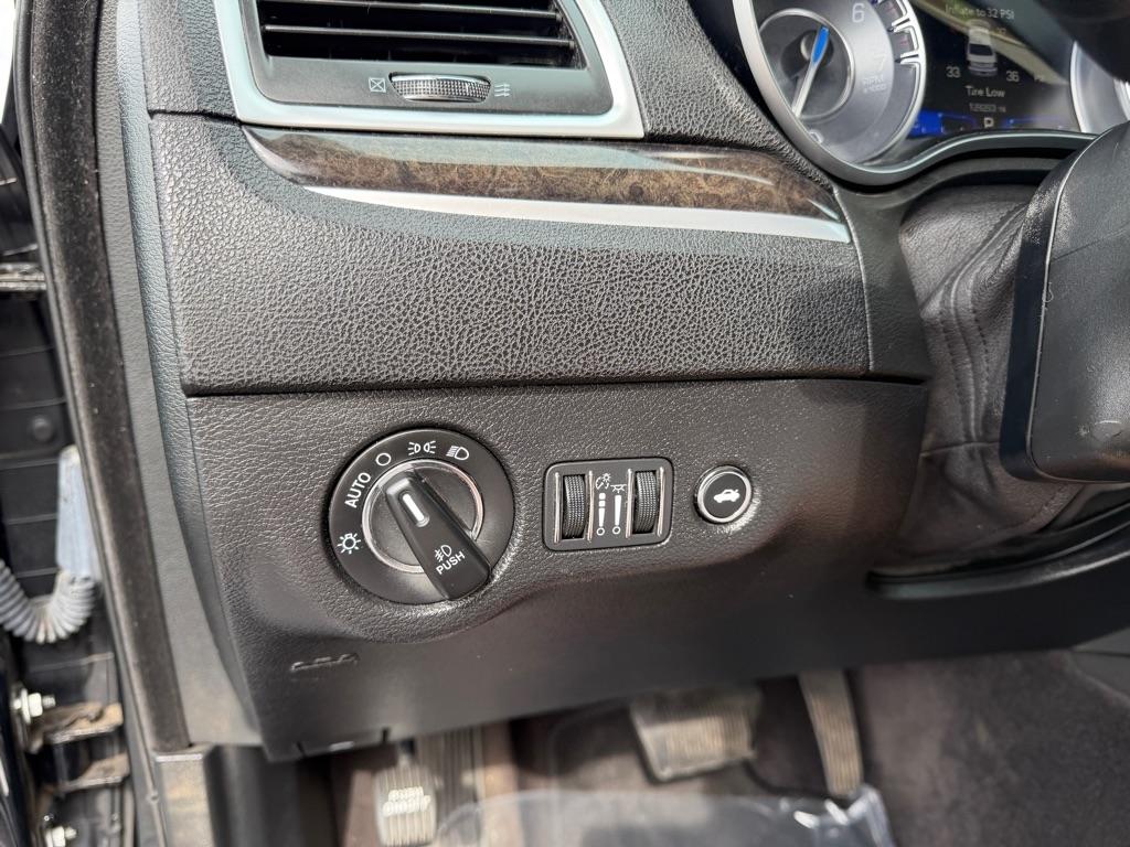 Chrysler 300 Limited RWD 2019