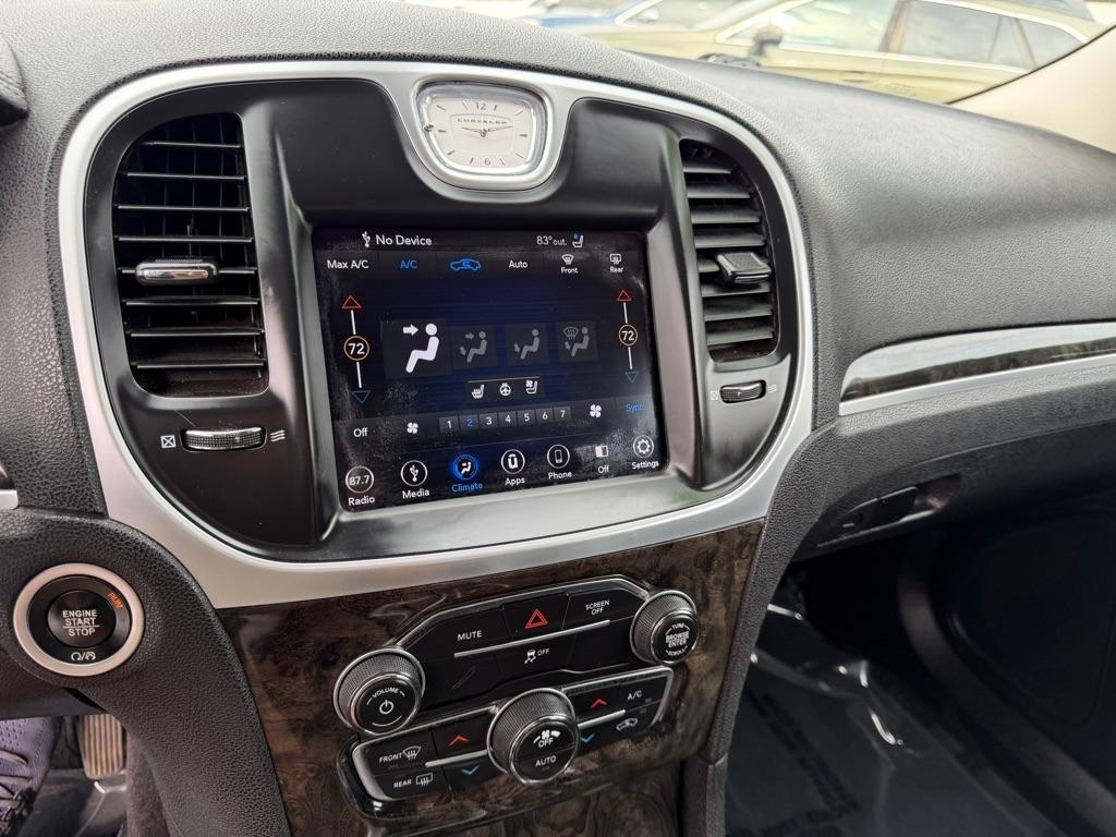 Chrysler 300 Limited RWD 2019