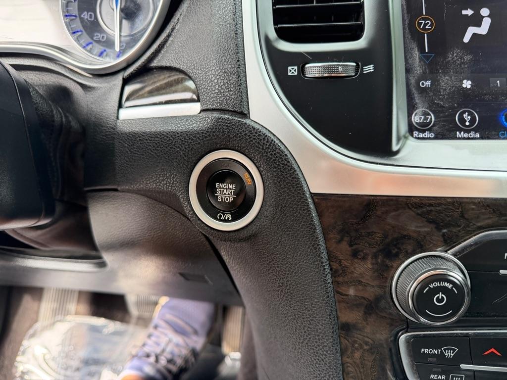 Chrysler 300 Limited RWD 2019
