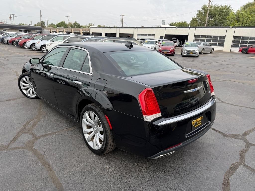 Chrysler 300 Limited RWD 2019