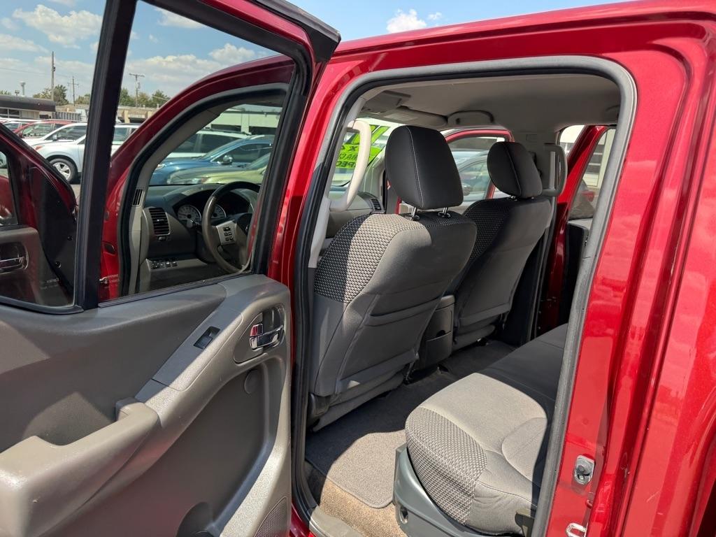 Nissan Frontier SL Crew Cab 5AT 4WD 2017