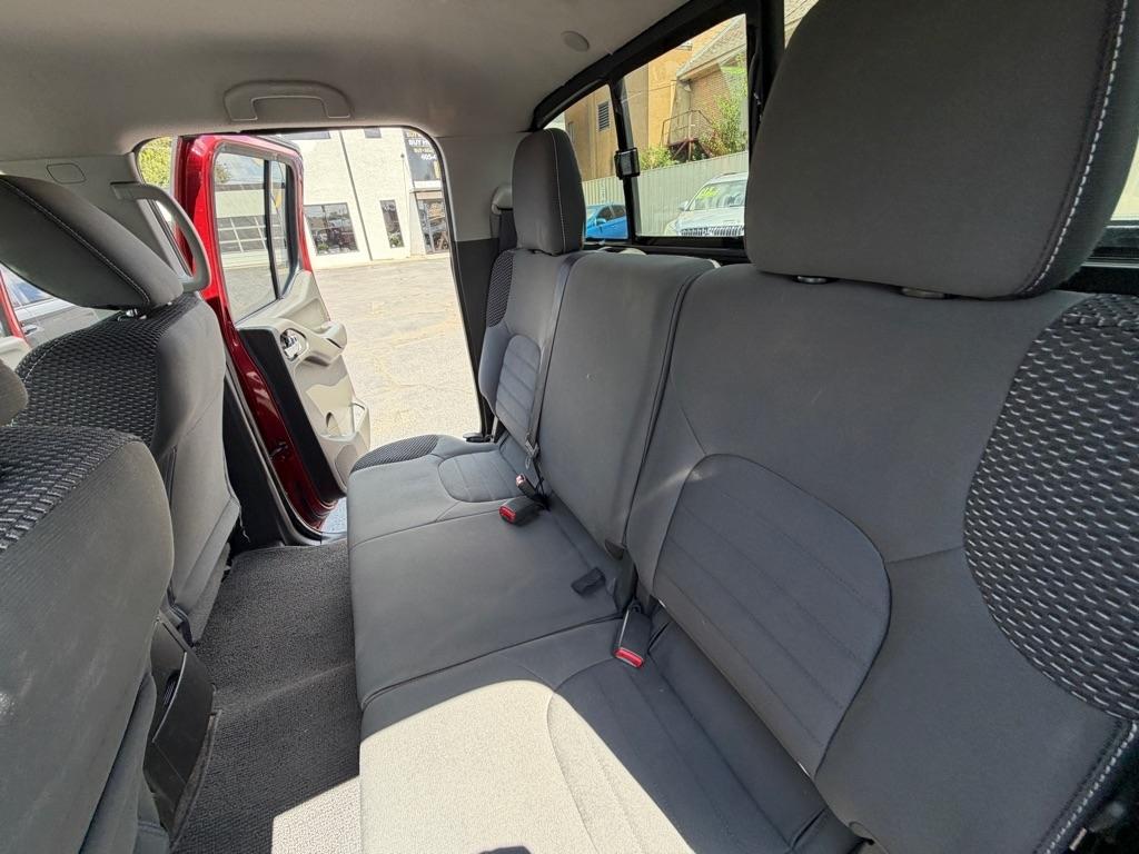 Nissan Frontier SL Crew Cab 5AT 4WD 2017