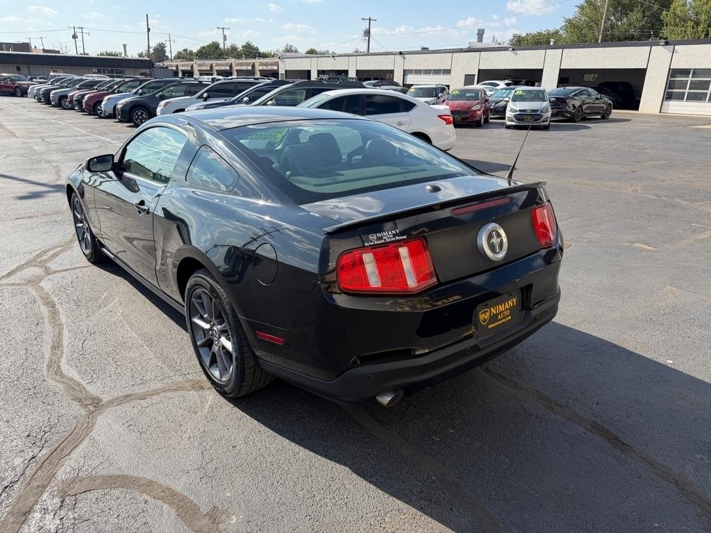 Ford Mustang V6 Coupe 2012
