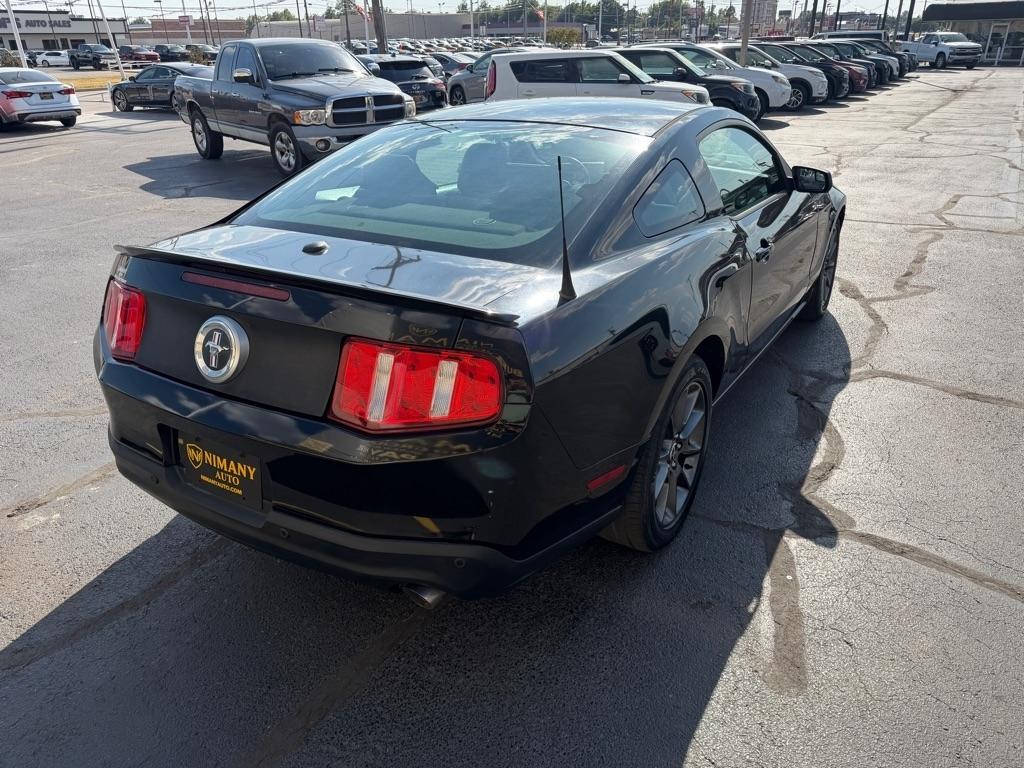 Ford Mustang V6 Coupe 2012