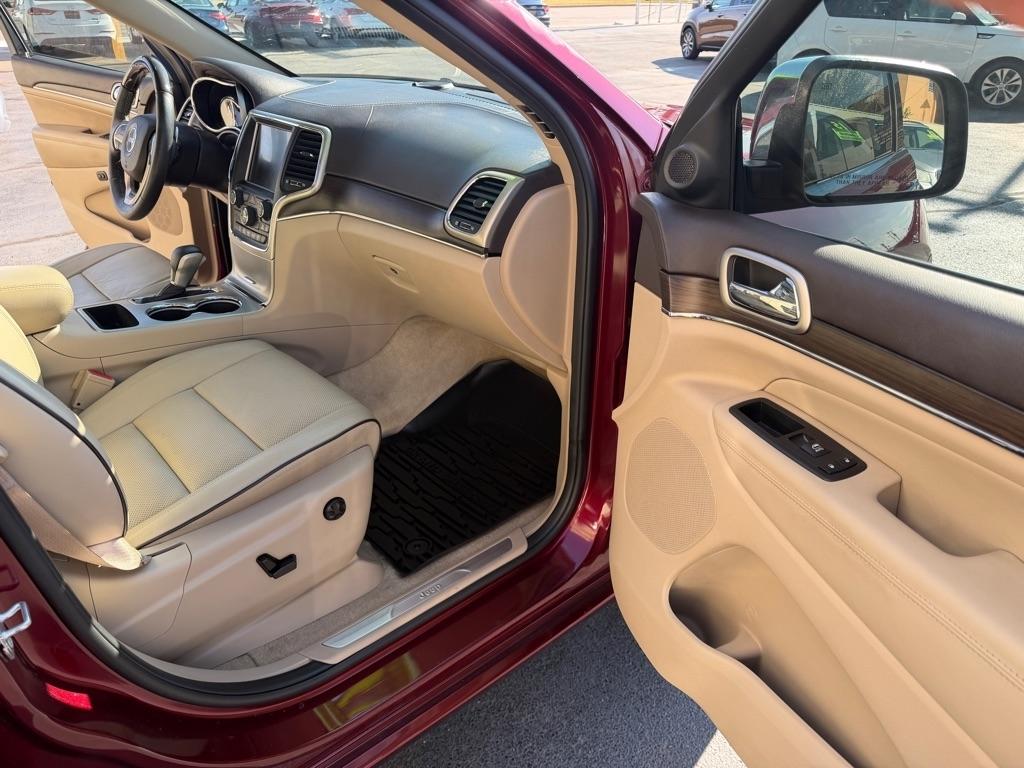Jeep Grand Cherokee Overland 2WD 2017