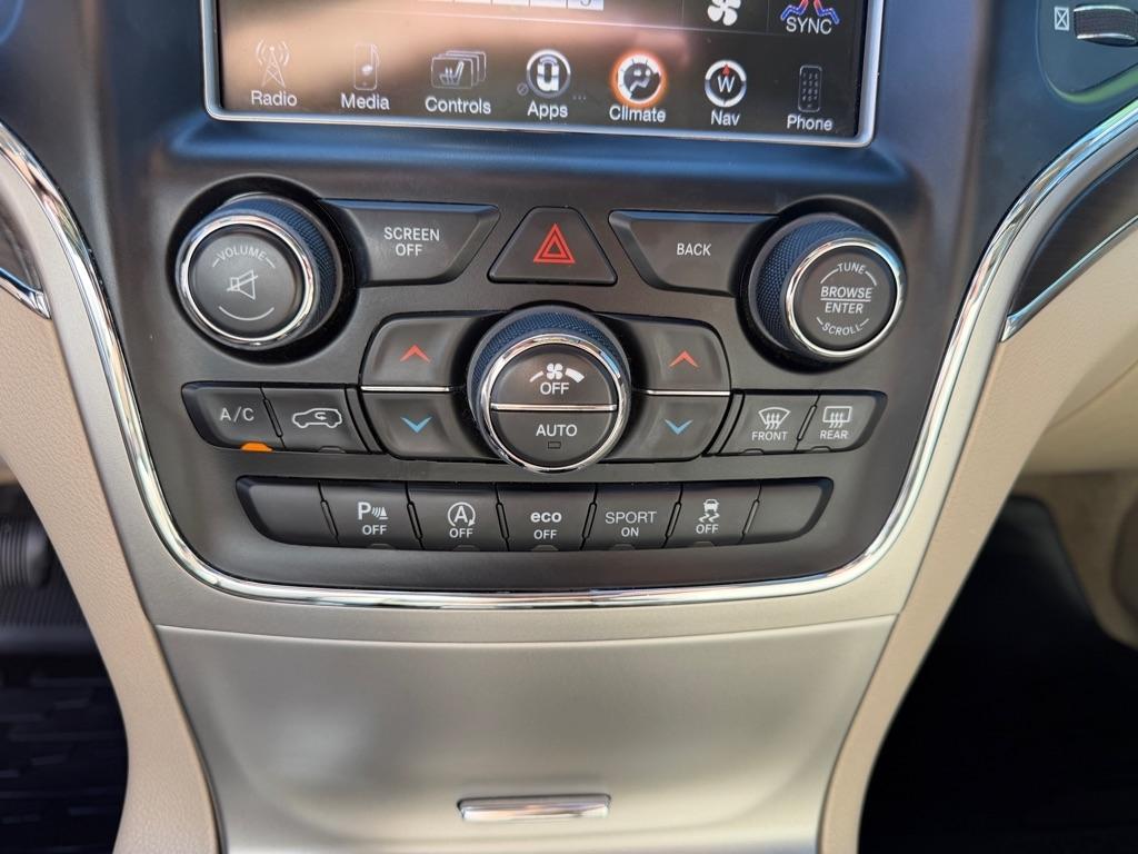 Jeep Grand Cherokee Overland 2WD 2017