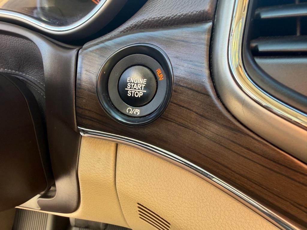 Jeep Grand Cherokee Overland 2WD 2017