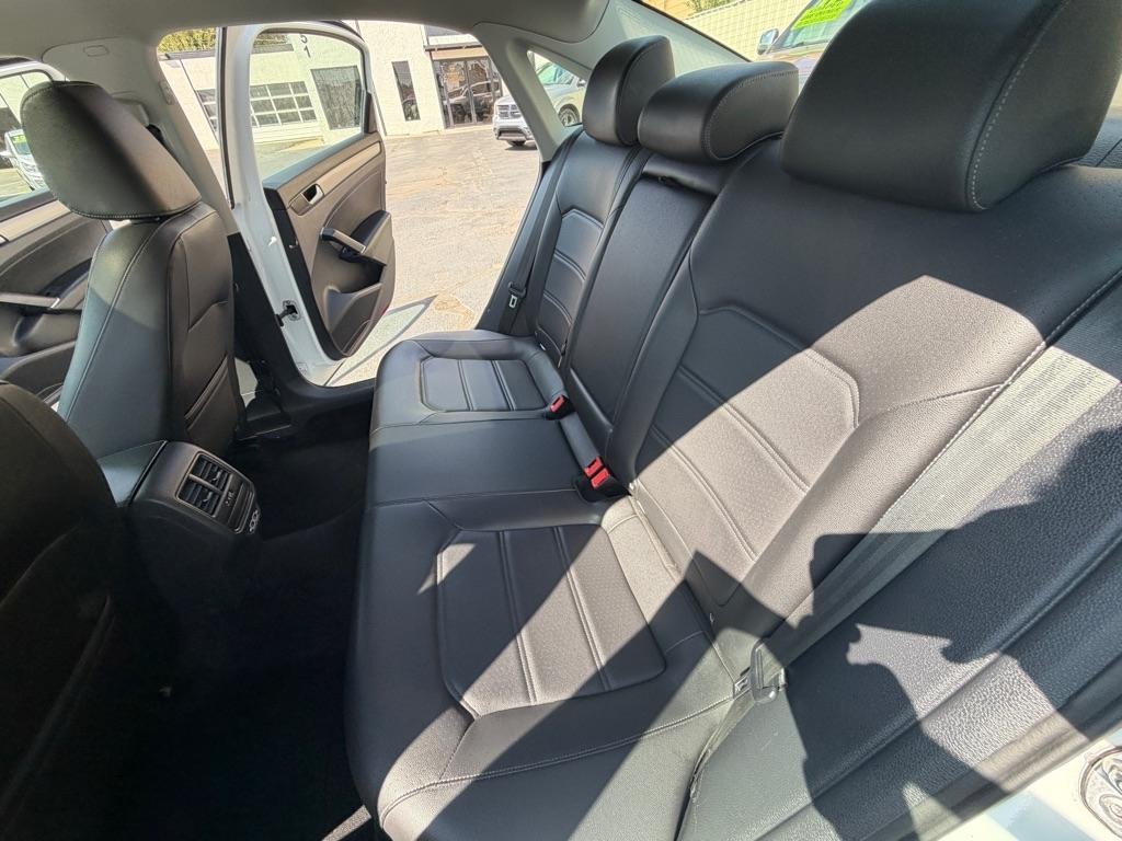 Volkswagen Passat SE 2021