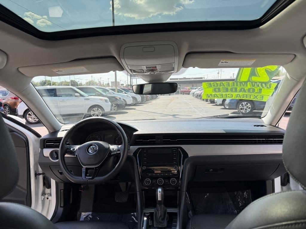Volkswagen Passat SE 2021