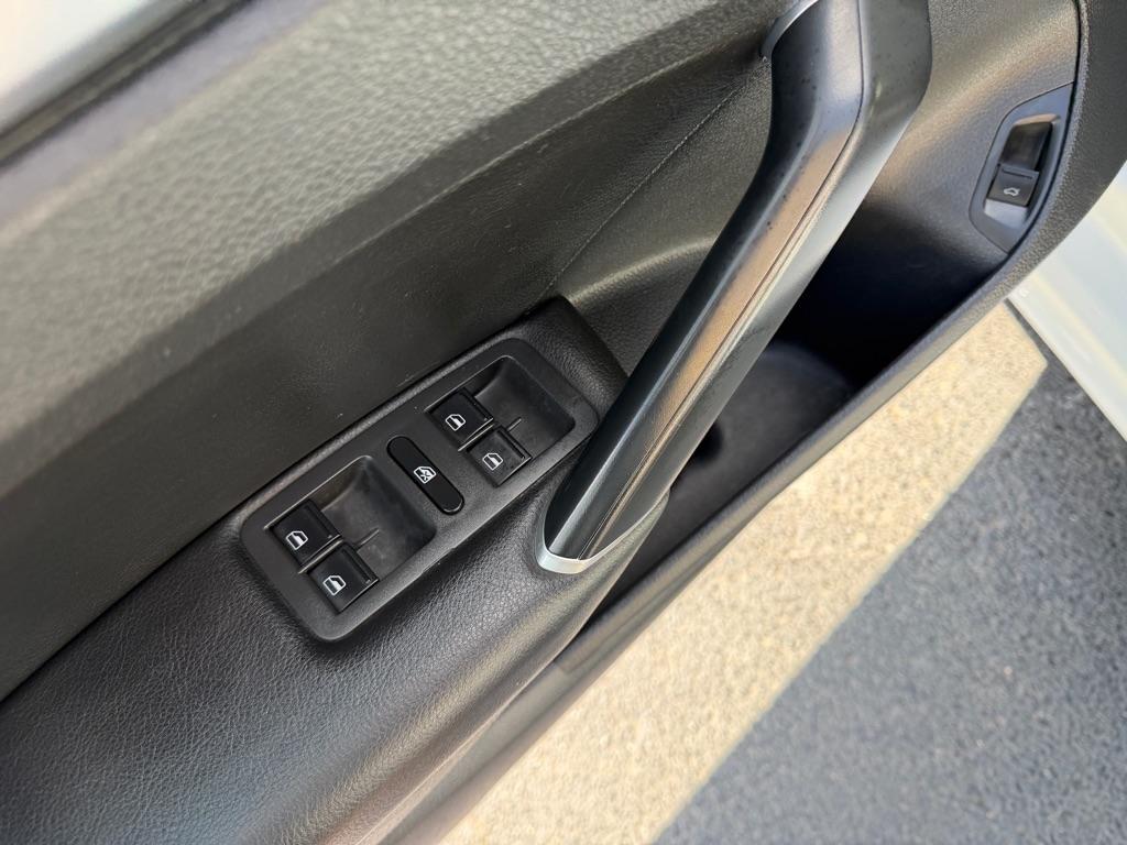 Volkswagen Passat SE 2021