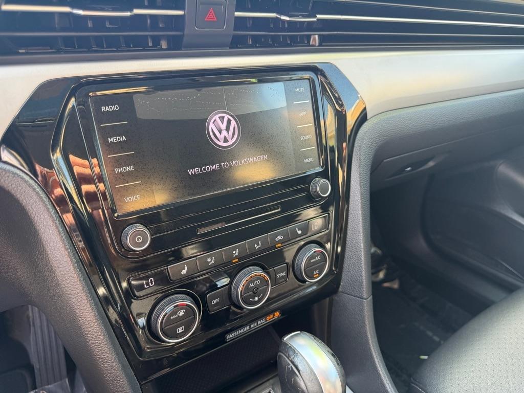 Volkswagen Passat SE 2021