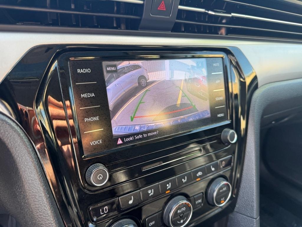 Volkswagen Passat SE 2021