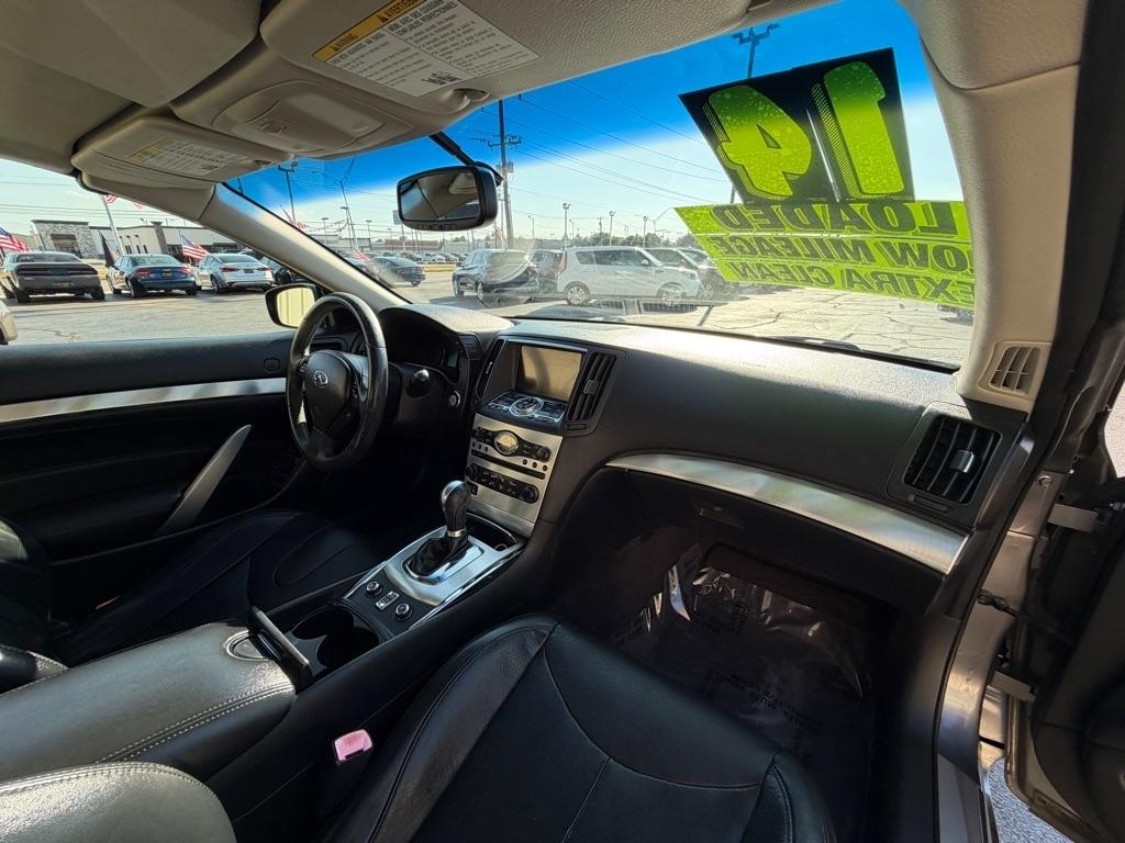 Infiniti Q60 Convertible Sport 6MT 2014