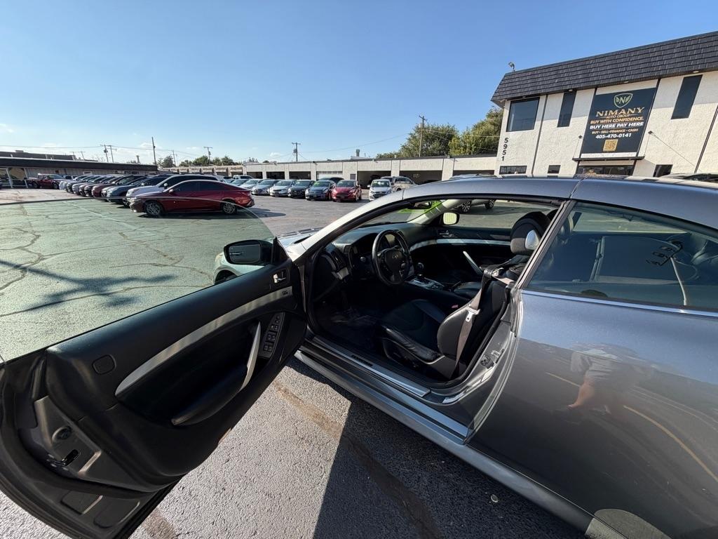 Infiniti Q60 Convertible Sport 6MT 2014