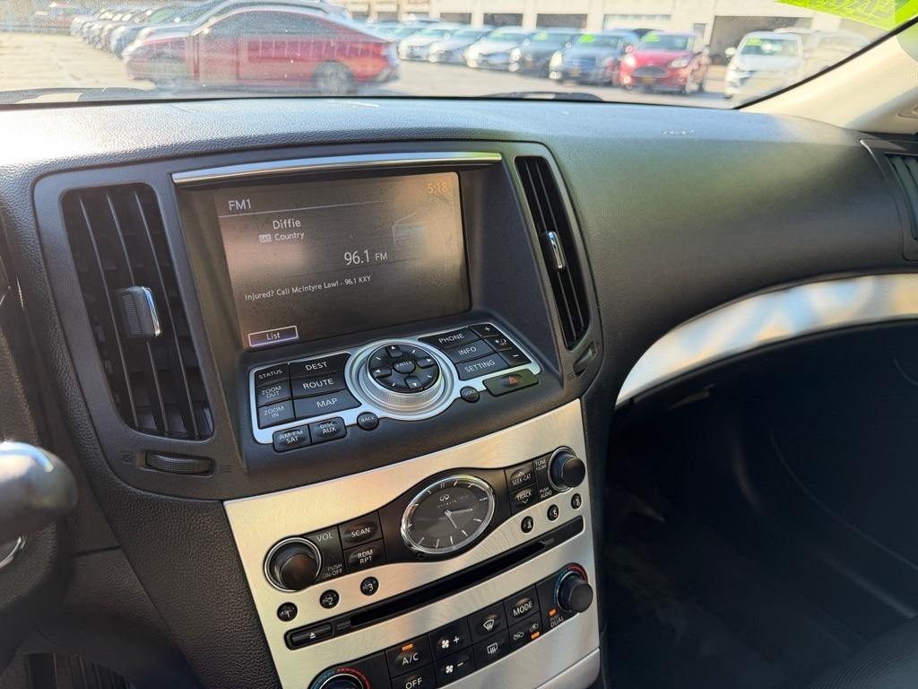 Infiniti Q60 Convertible Sport 6MT 2014