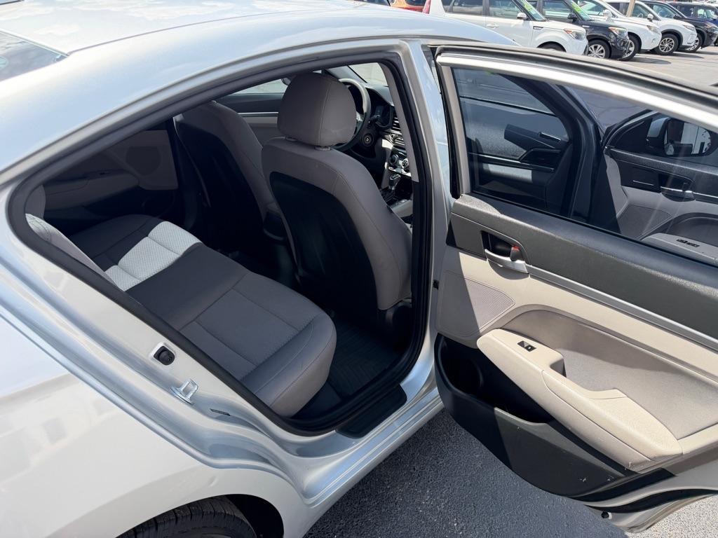 Hyundai Elantra Limited 2019