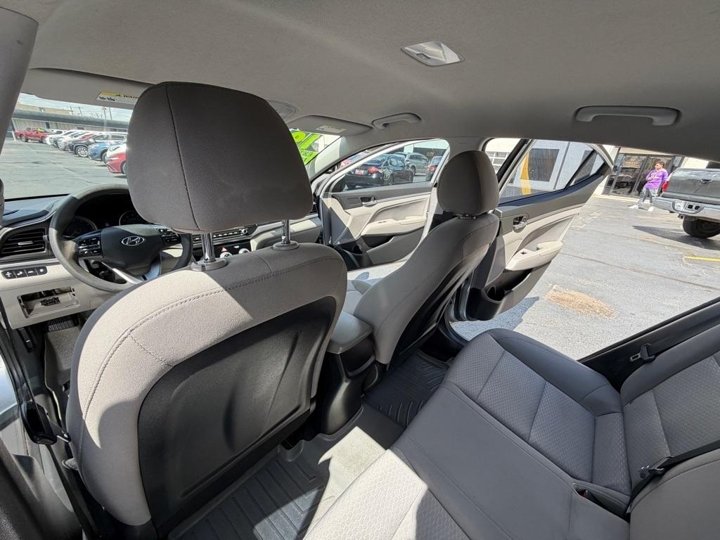 Hyundai Elantra Limited 2019