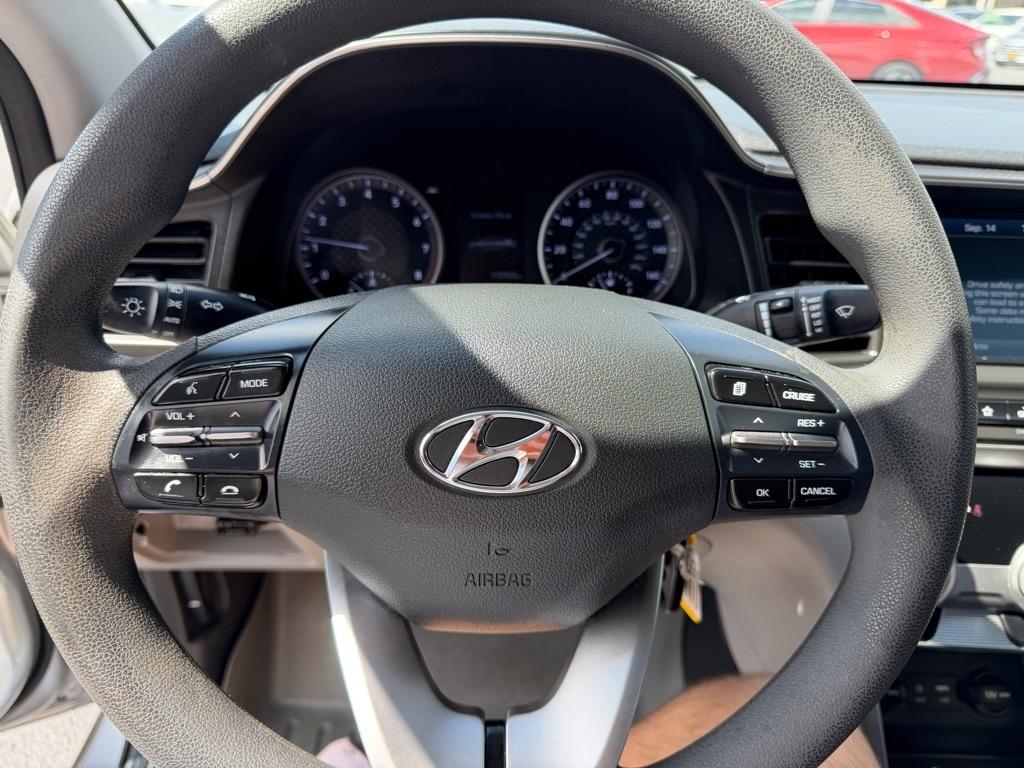 Hyundai Elantra Limited 2019