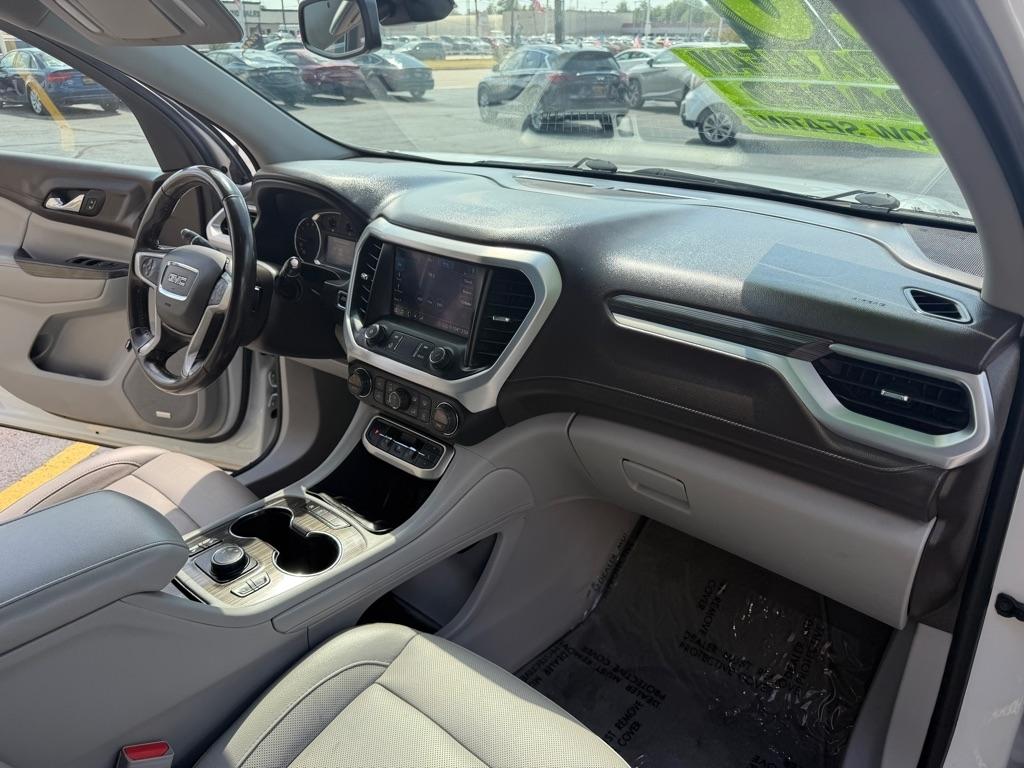 GMC Acadia SLT 2020