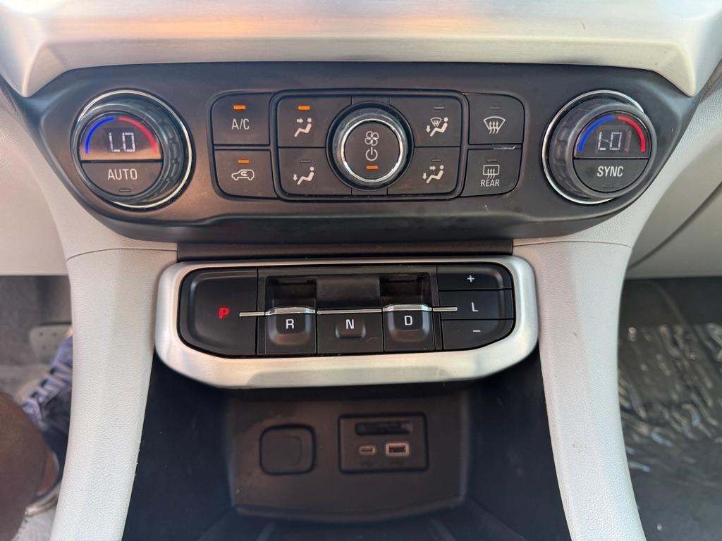 GMC Acadia SLT 2020
