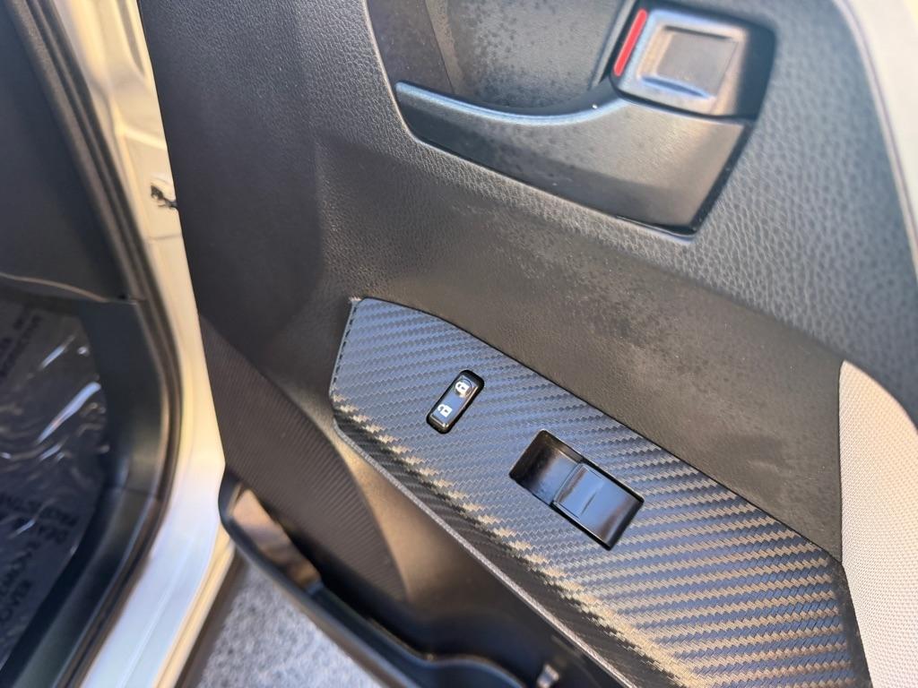 Toyota RAV4 LE FWD 2014