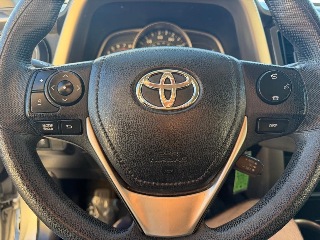 Toyota RAV4 LE FWD 2014