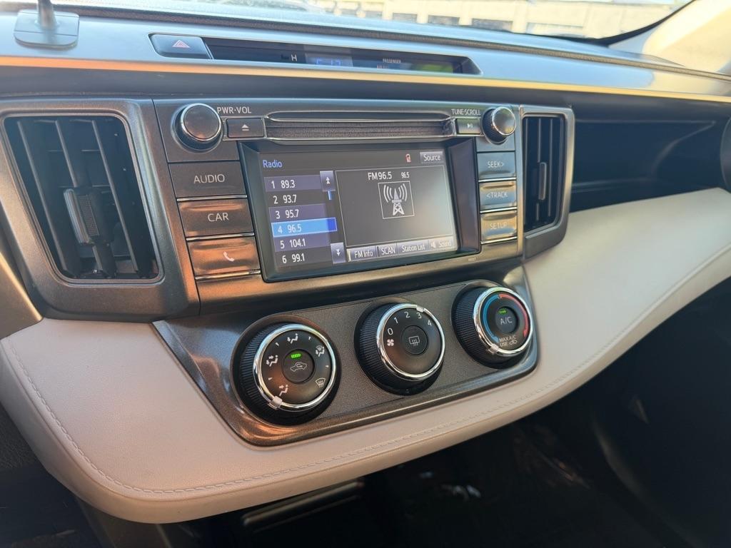 Toyota RAV4 LE FWD 2014