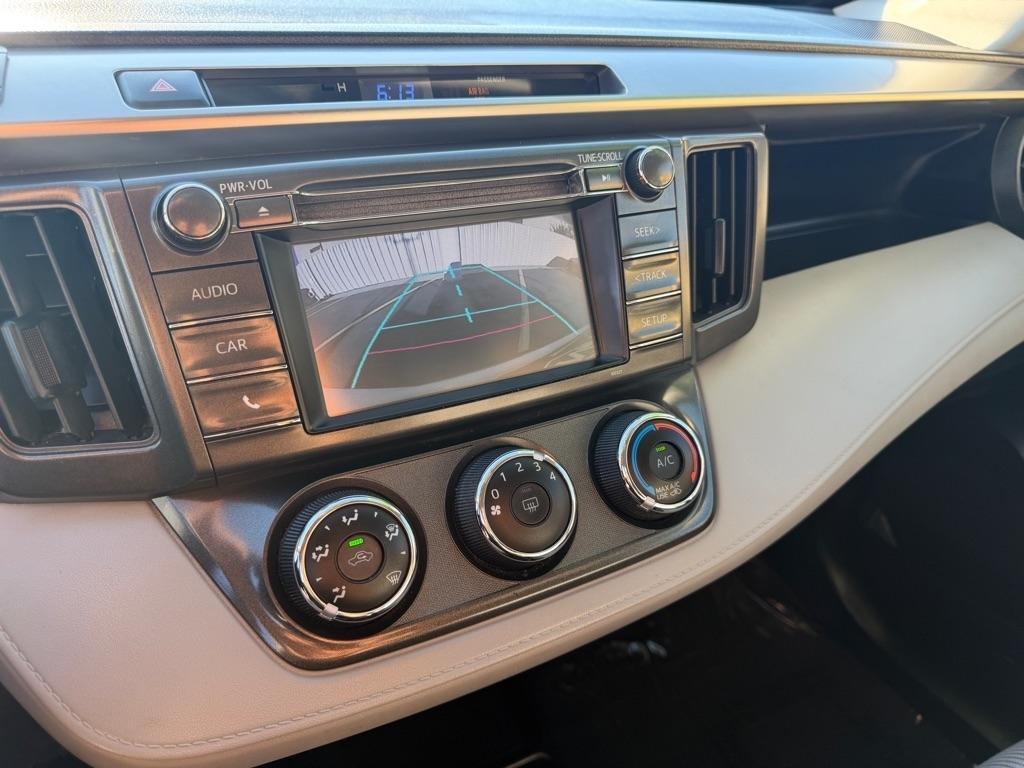 Toyota RAV4 LE FWD 2014
