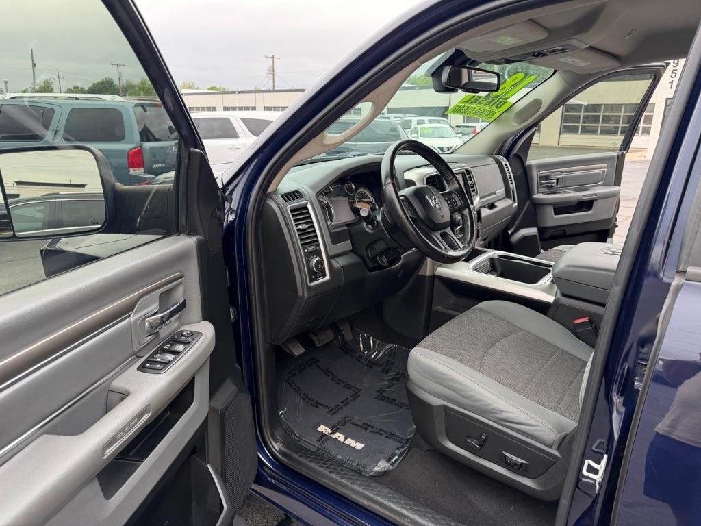 RAM 1500 SLT Crew Cab SWB 2WD 2018
