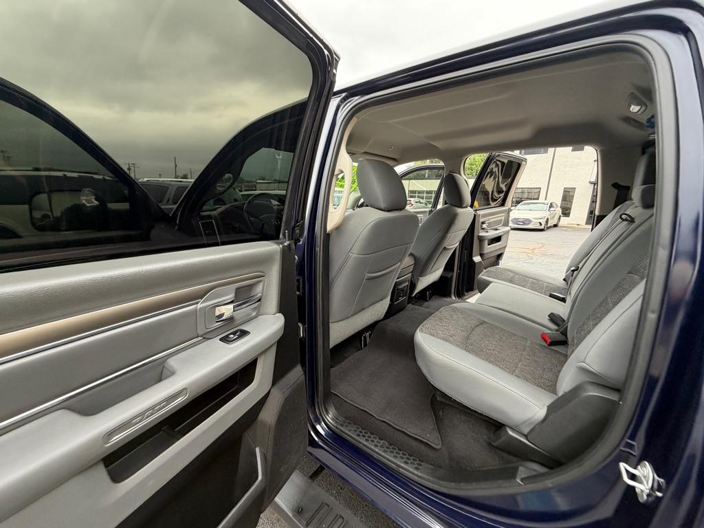 RAM 1500 SLT Crew Cab SWB 2WD 2018