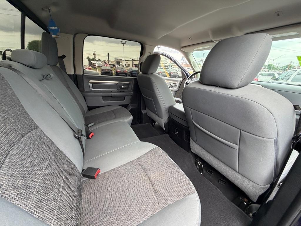 RAM 1500 SLT Crew Cab SWB 2WD 2018