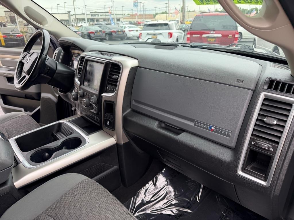 RAM 1500 SLT Crew Cab SWB 2WD 2018
