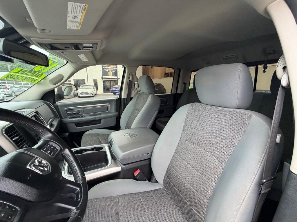 RAM 1500 SLT Crew Cab SWB 2WD 2018