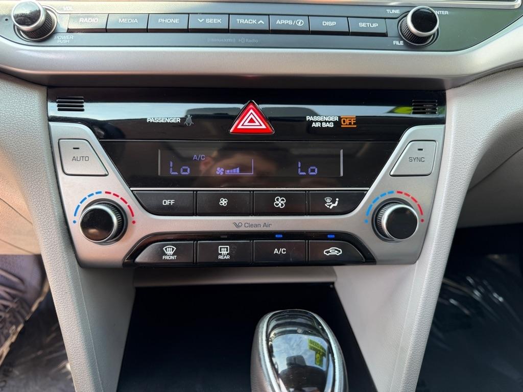 Hyundai Elantra Limited 2018