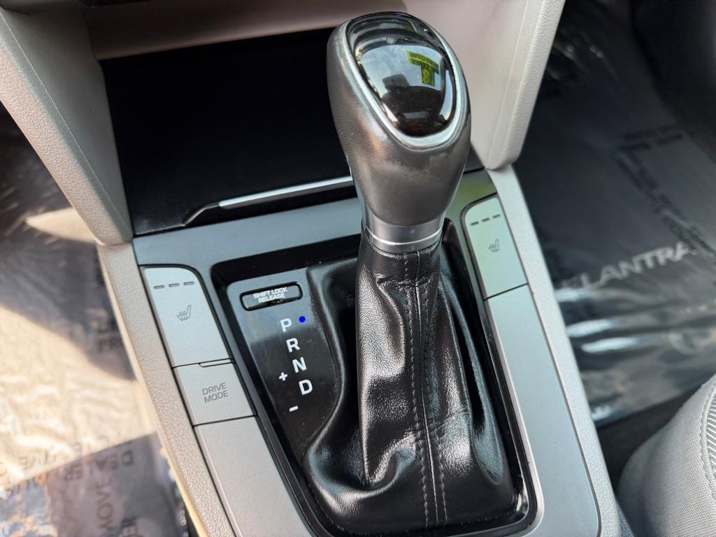 Hyundai Elantra Limited 2018