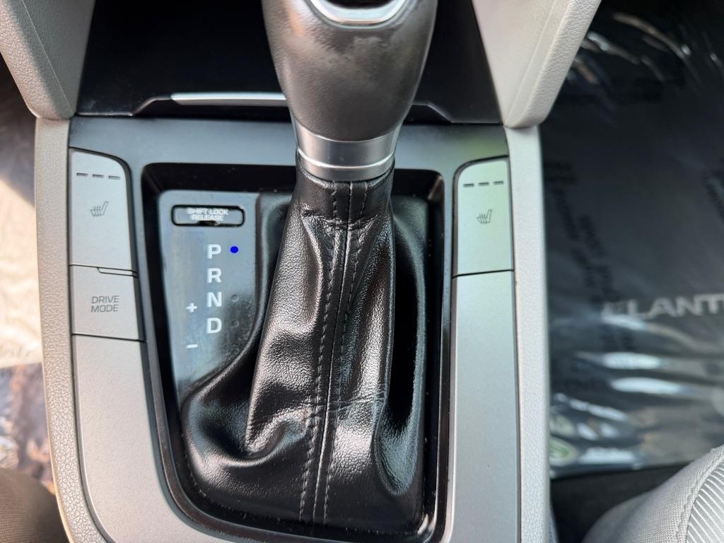 Hyundai Elantra Limited 2018