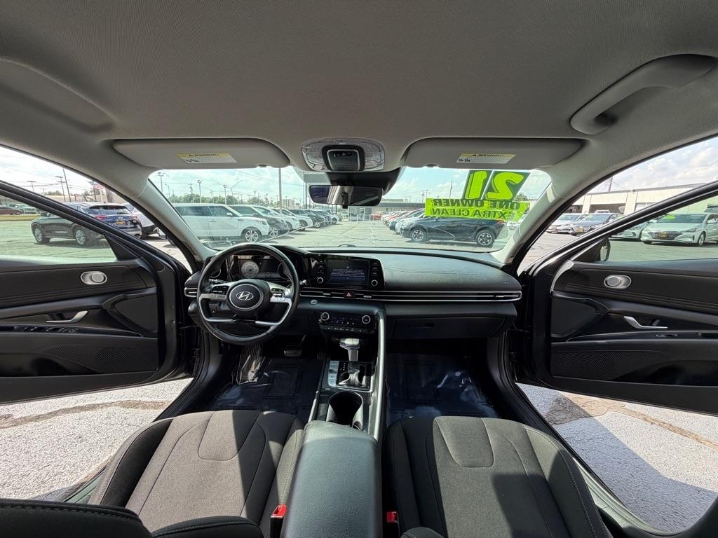 Hyundai Elantra SEL 2021