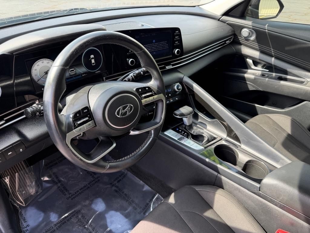 Hyundai Elantra SEL 2021