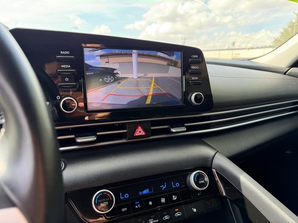 Hyundai Elantra SEL 2021