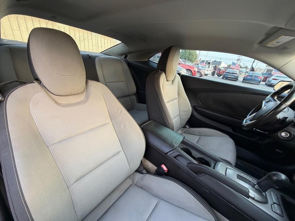 Chevrolet Camaro Coupe 1LT 2012