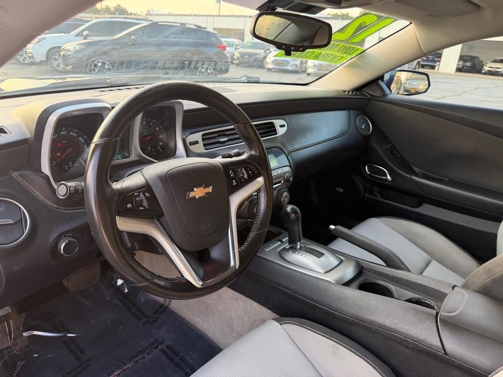 Chevrolet Camaro Coupe 1LT 2012