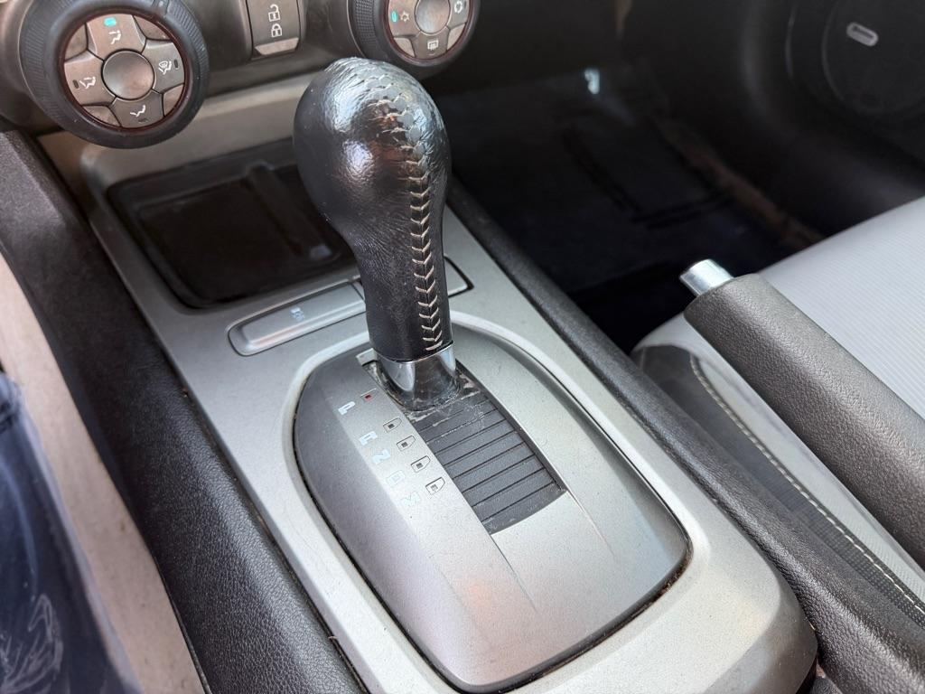 Chevrolet Camaro Coupe 1LT 2012