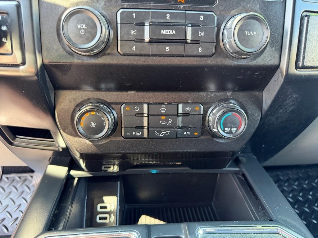 Ford F-150 XL SuperCrew 5.5-ft. Bed 4WD 2019