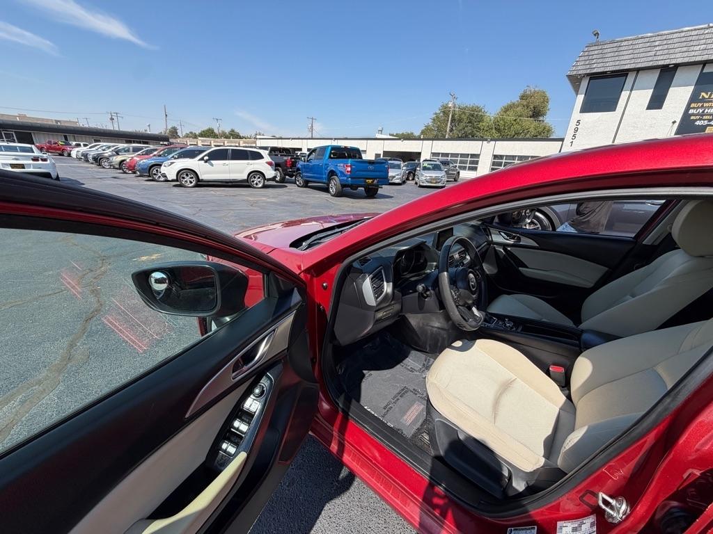 Mazda MAZDA3 i Sport AT 5-Door 2018
