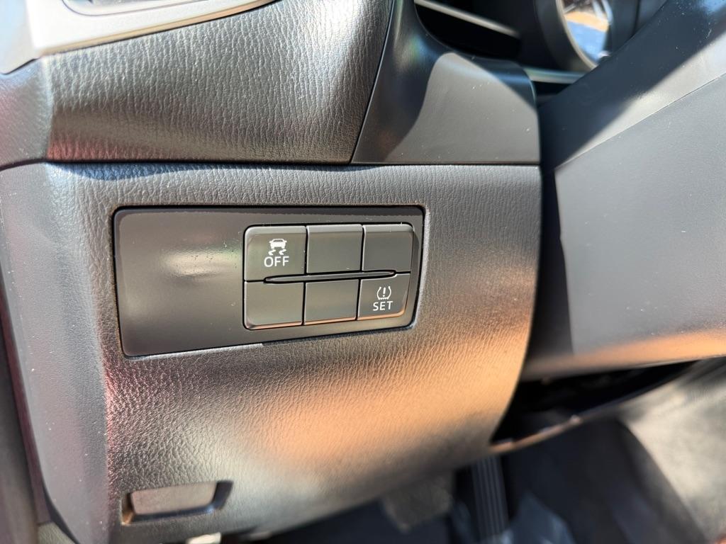 Mazda MAZDA3 i Sport AT 5-Door 2018